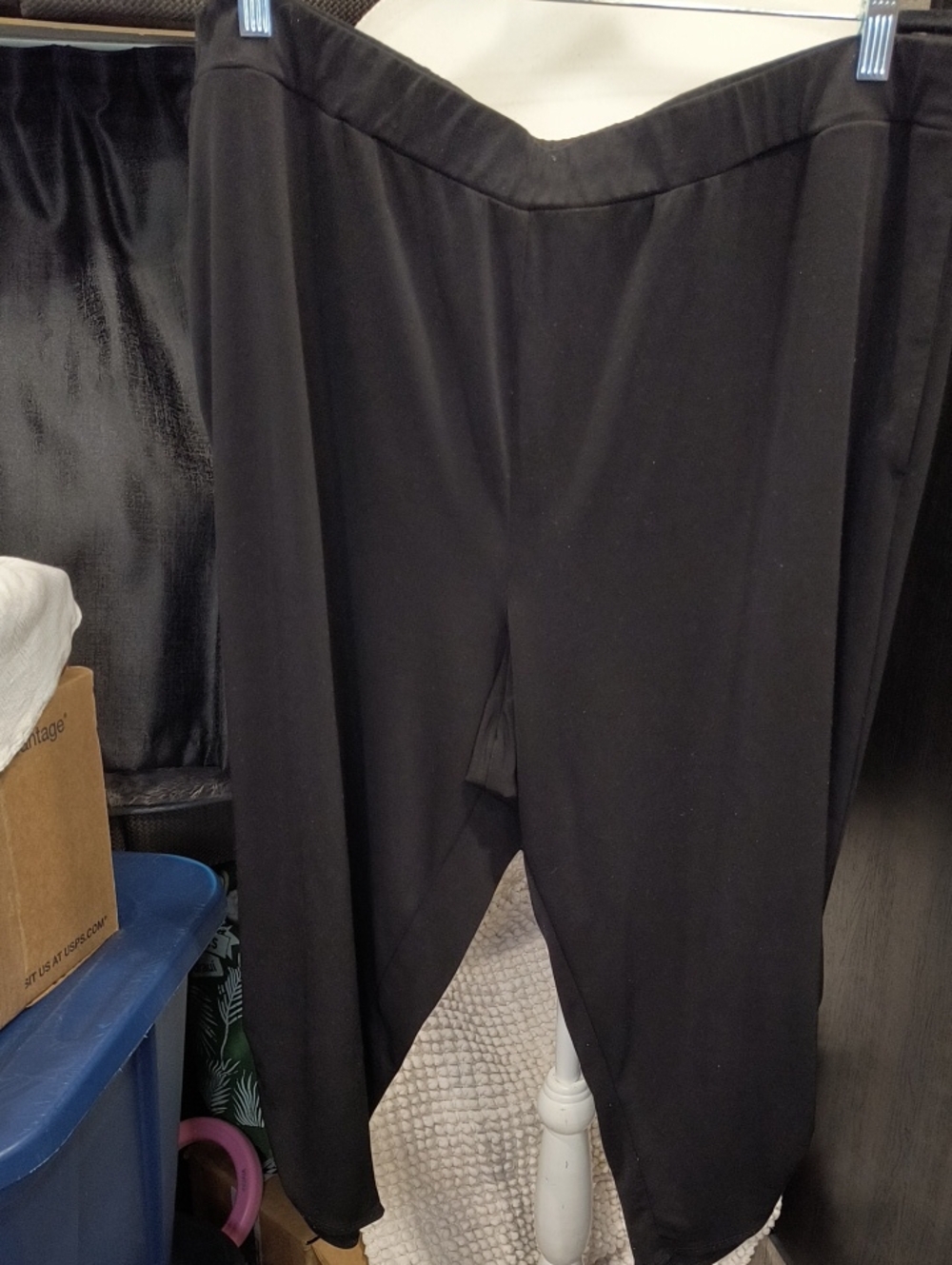 Women’s Black Knit Pull-On Pants, Measures As 2X